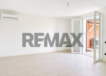 Stanza vuota - Villa via figlie della carità di san vincenzo de paoli
 
5, Piadena Drizzona - foto 11