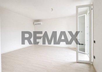 Stanza vuota - Villa via figlie della carità di san vincenzo de paoli
 
5, Piadena Drizzona - foto 19