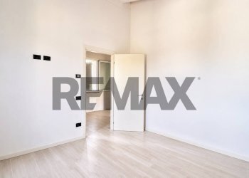 Stanza vuota - Villa via figlie della carità di san vincenzo de paoli
 
5, Piadena Drizzona - foto 21