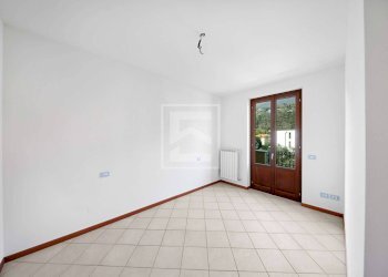 Foto 5 - Bilocale LUNGOLAGO ZANARDELLI
 
70, Toscolano-Maderno - foto 5