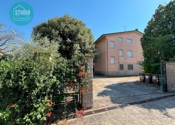 Foto 40 - Independent house via fratelli Rosselli
 
19, Fratta Todina - photo 40