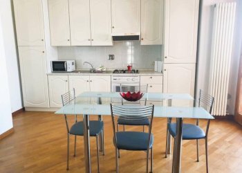 Cucina - Appartamento piazza Giuseppina Strepponi, 15, Parma - foto 8