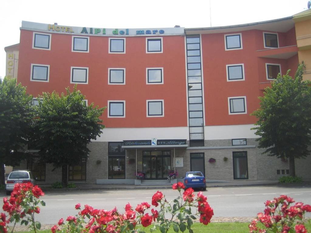 Facciata - Hotel piazza Mellano, 7, Mondovì - photo 2