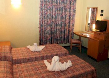 Camera da letto - Hotel piazza Mellano, 7, Mondovì - foto 7