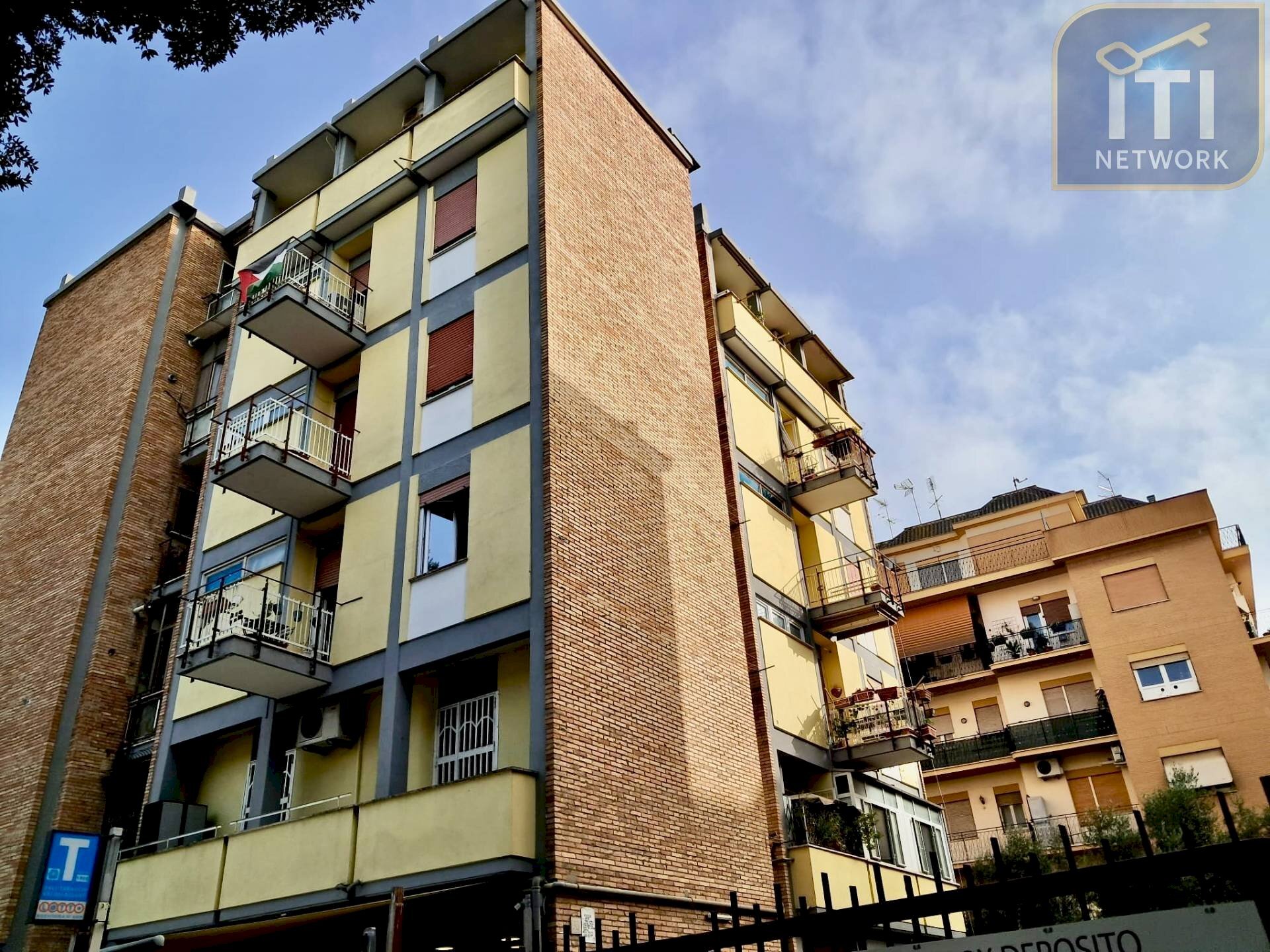 Foto 1 - Bilocale Via delle Fiamme Gialle
 
33, Roma - foto 1