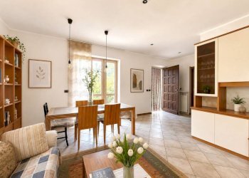 Salone - Villa Frazione San Bernardo, 58B, Monteu Roero - foto 8