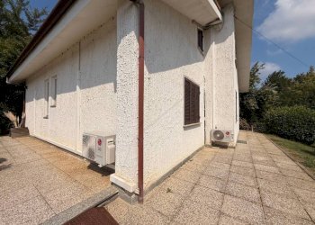 Facciata - Villa Frazione San Bernardo, 58B, Monteu Roero - photo 15
