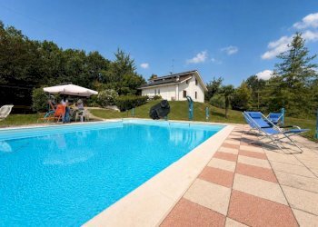 Piscina - Villa Frazione San Bernardo, 58B, Monteu Roero - foto 30