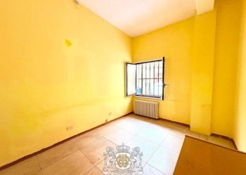 Camera da letto - Negozio via Bartolomeo Bruni, 3, Cuneo (zona Centro) - foto 7