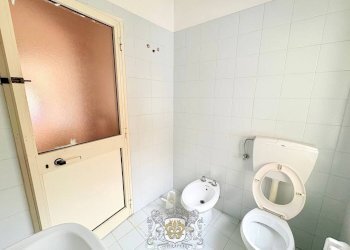 Bagno - Negozio via Bartolomeo Bruni, 3, Cuneo (zona Centro) - foto 11