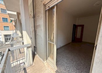 Balcone - Bilocale via Giovanni Spano, 16, Torino (zona Lingotto) - foto 11