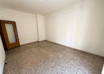 Camera da letto - Bilocale via Giovanni Spano, 16, Torino (zona Lingotto) - foto 17