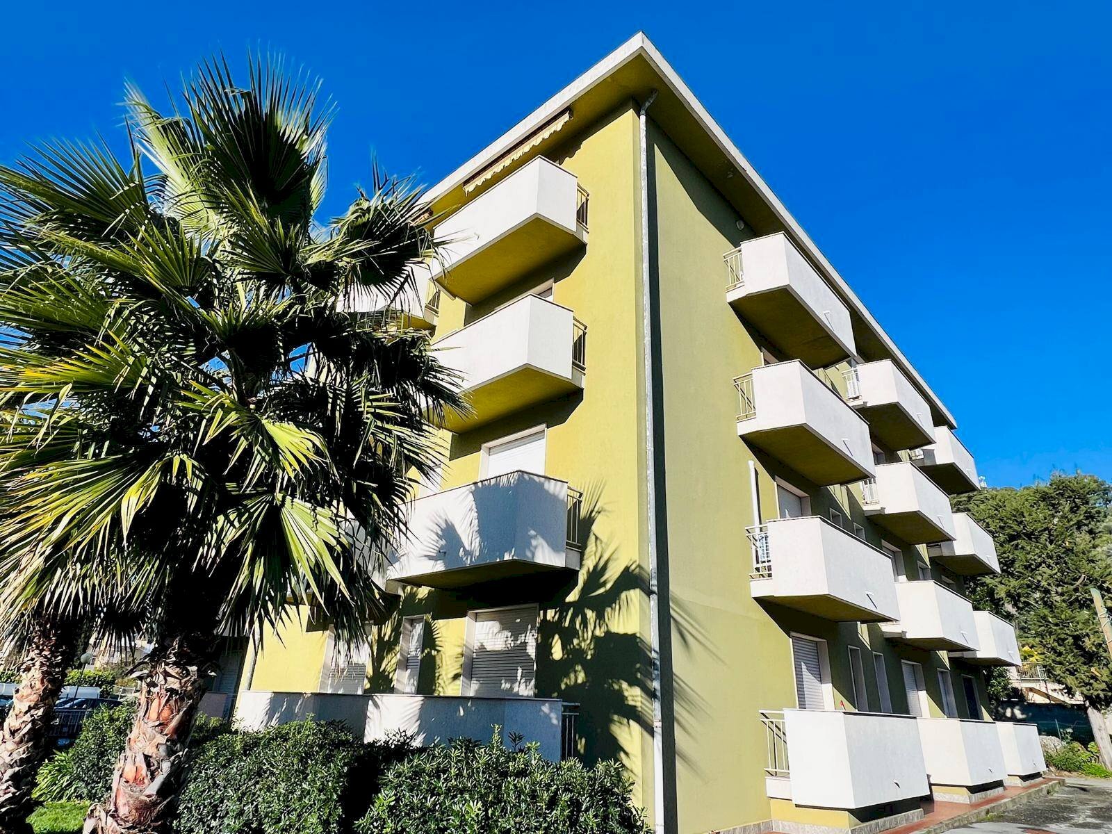Foto 1 - Two-room apartment Piazza Rossini
 
12, San Bartolomeo al Mare - photo 1