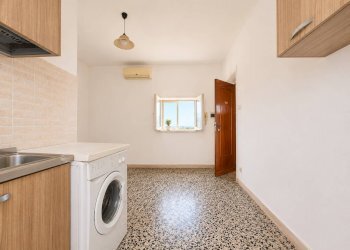 Foto 4 - Attic via Lungomare Stefano Pugliese
 
300, Catanzaro - photo 4