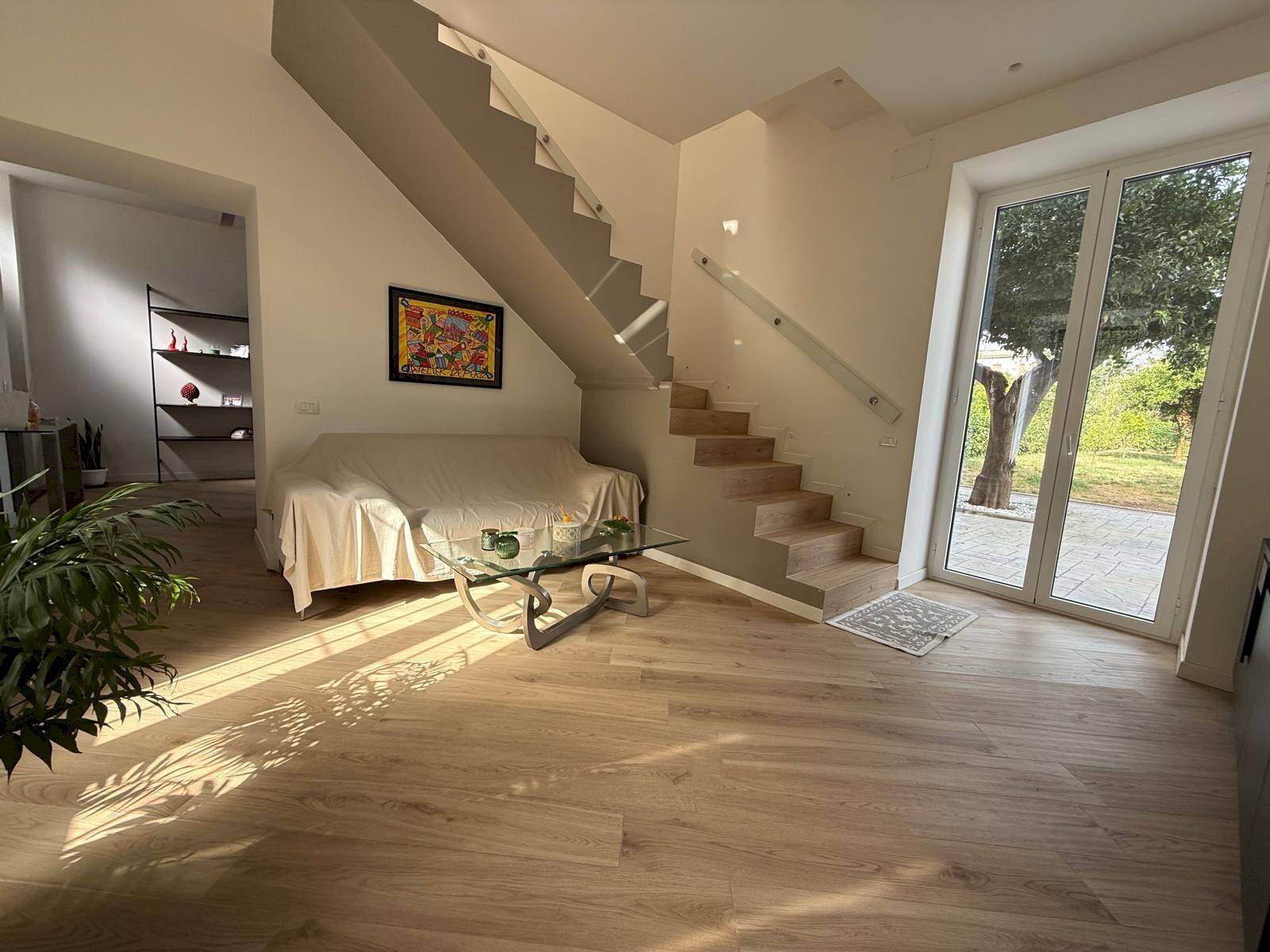Foto 1 - Independent house Via Politano
 
4, Caserta - photo 1