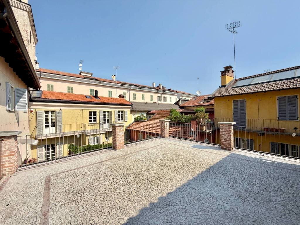 Terrazzo - Appartamento via Saluzzo, 20, Cuneo (zona Centro) - foto 2