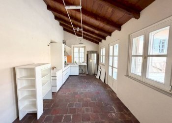 Veranda - Four-room apartment via Saluzzo, 20, Cuneo (neighborhood Centro) - photo 13