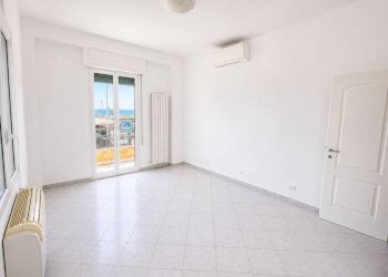 Camera da letto - Four-room apartment via Aurelia, 62, Bordighera - photo 13