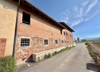 Facciata - Villa SP306, Centallo - foto 9