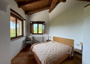 Camera da letto - Villa Località Bagoni, Sinio - photo 14