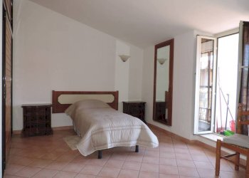 Camera da letto - Three-room apartment via Entroterra, 6, Scandriglia - photo 11
