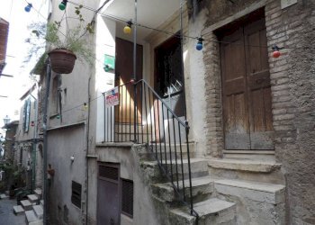 Facciata - Three-room apartment via Entroterra, 6, Scandriglia - photo 20