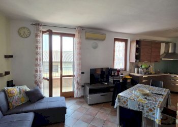 zona giorno - Three-room apartment via Pascoli, Crespiatica - photo 7