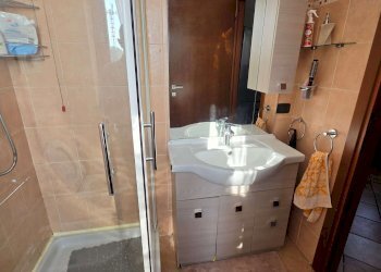 bagno di servizio - Three-room apartment via Pascoli, Crespiatica - photo 13