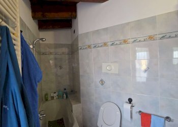 bagno padronale - Three-room apartment via Pascoli, Crespiatica - photo 46