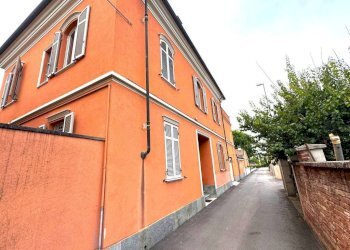 Facciata - Villa vicolo Tassoni, 4, Carmagnola - photo 25