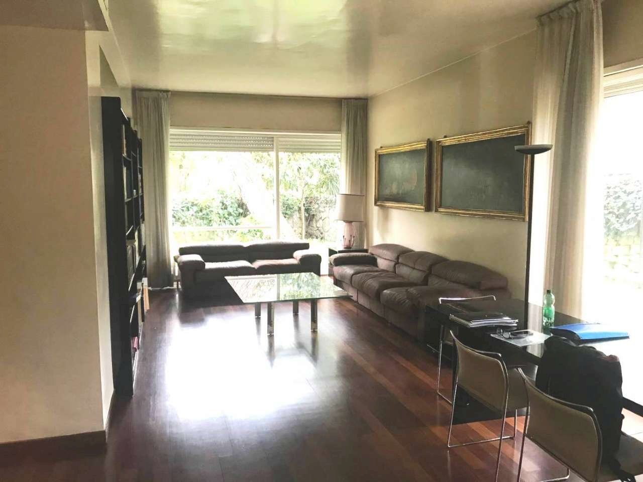 soggiorno pranzo - Appartamento via Emilio Repossi, Roma - foto 1