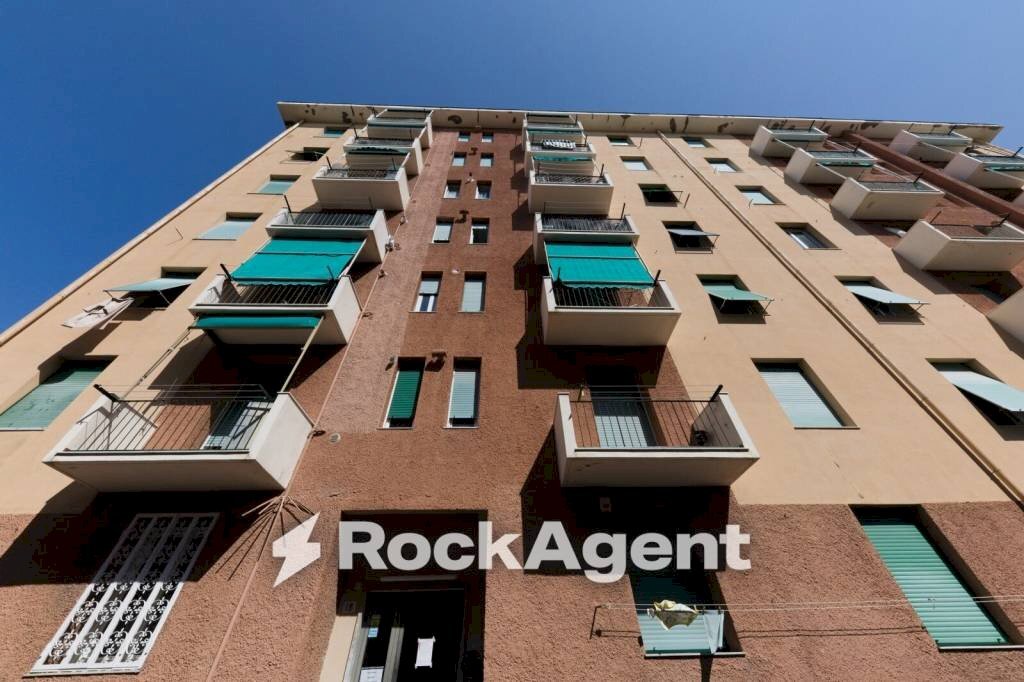 Facciata - Two-room apartment via Nicolò Copernico, 18, Genova (neighborhood San Martino) - photo 2