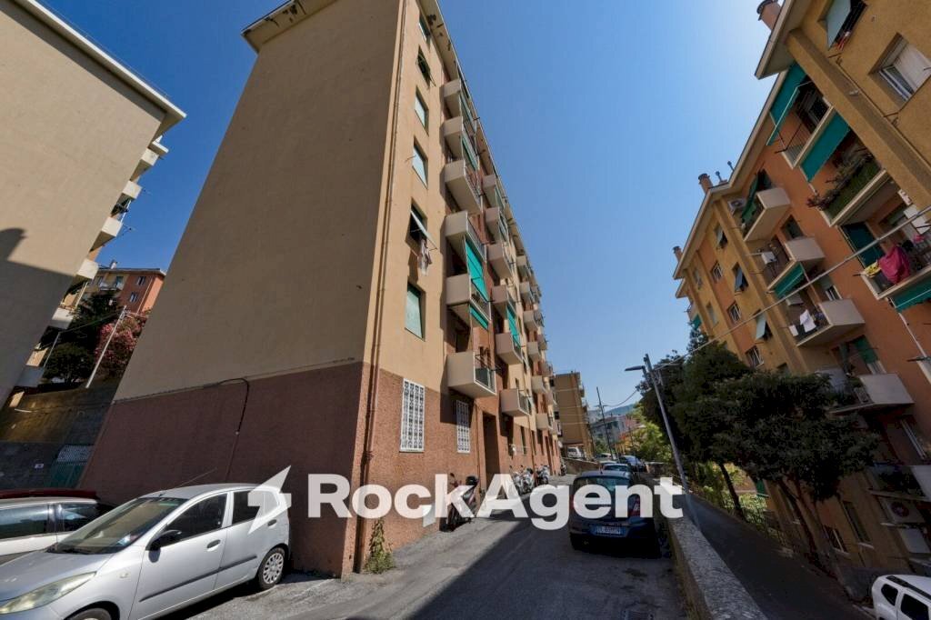 Facciata - Two-room apartment via Nicolò Copernico, 18, Genova (neighborhood San Martino) - photo 3