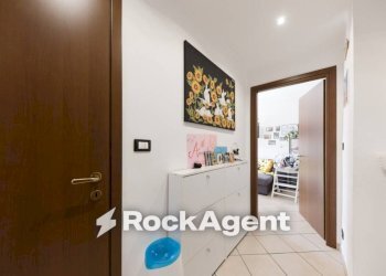 Disimpegno - Two-room apartment via Nicolò Copernico, 18, Genova (neighborhood San Martino) - photo 13