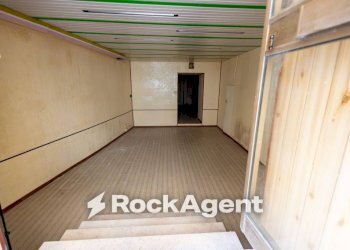 Interno palazzo - Negozio via XX Settembre, 38, Catanzaro - foto 4