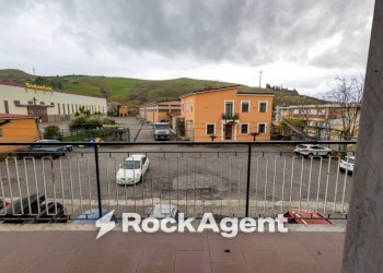 Terrazzo - Three-room apartment via Conti di Loritello, 9/B, Catanzaro - photo 31