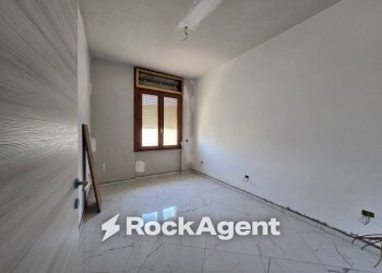 Camera da letto - Three-room apartment via Roma, 61, Casarano - photo 14