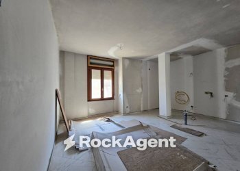 Stanza non arredata - Three-room apartment via Roma, 61, Casarano - photo 18
