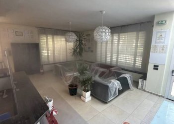 Salone - Negozio viale della Gioventù, 22, San Giovanni Rotondo - foto 3