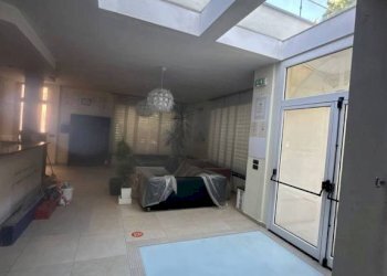 Cortile interno - Negozio viale della Gioventù, 22, San Giovanni Rotondo - foto 26