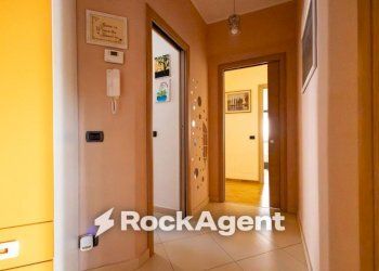 Corridoio - Four-room apartment via Sirleto, Catanzaro - photo 31