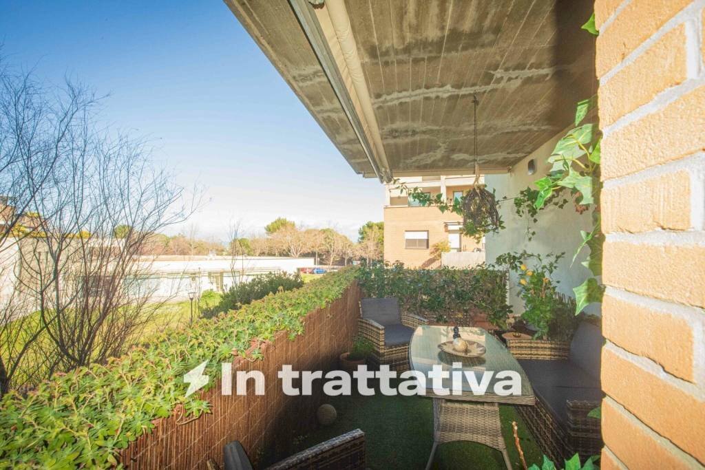 Terrazzo - Trilocale viale Primo Vere, 148, Pescara - foto 1