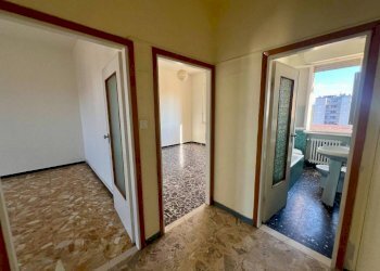 Disimpegno - Three-room apartment via Marco Emilio Lepido, Bologna (neighborhood Borgo Panigale) - photo 21