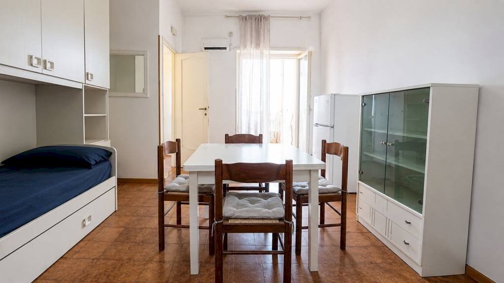 Salone - One-room apartment via Costanzo Casana, 106, Roma (neighborhood Lido di Ostia) - photo 3