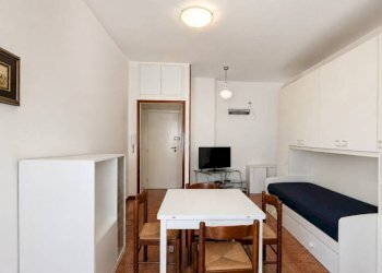 Salone - One-room apartment via Costanzo Casana, 106, Roma (neighborhood Lido di Ostia) - photo 6