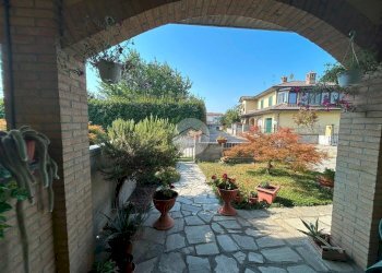 Villa a Schiera Via Sartirana, Torre Beretti e Castellaro - foto 7