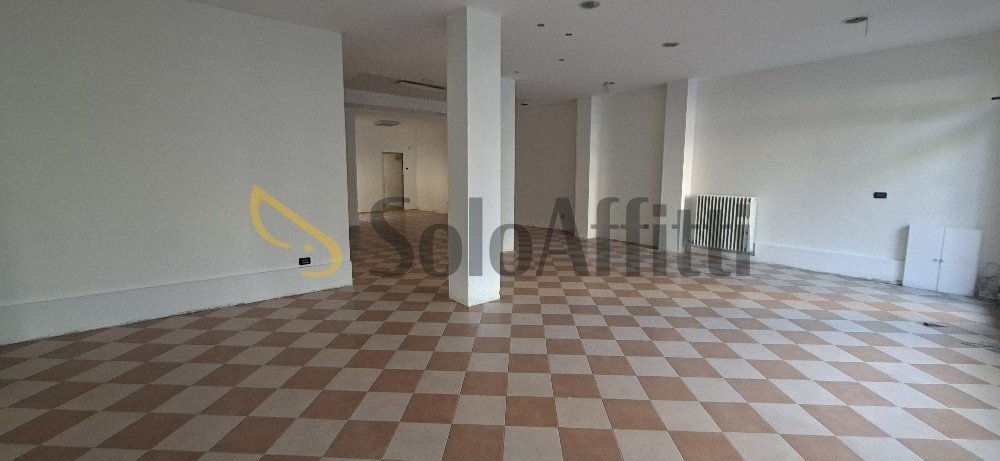 20260717_183838_resized - Commercial Premises Piazza San Martino 8, Legnago - photo 3