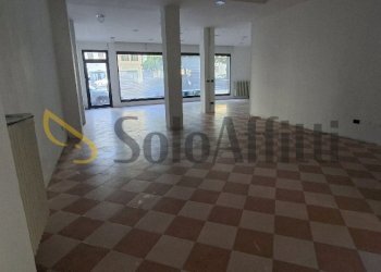20260717_183852_resized - Commercial Premises Piazza San Martino 8, Legnago - photo 4