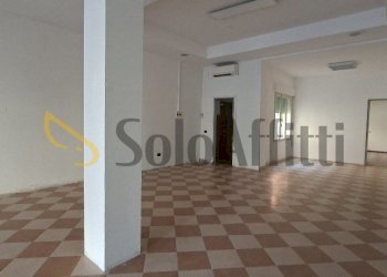20260717_183921_resized - Commercial Premises Piazza San Martino 8, Legnago - photo 7
