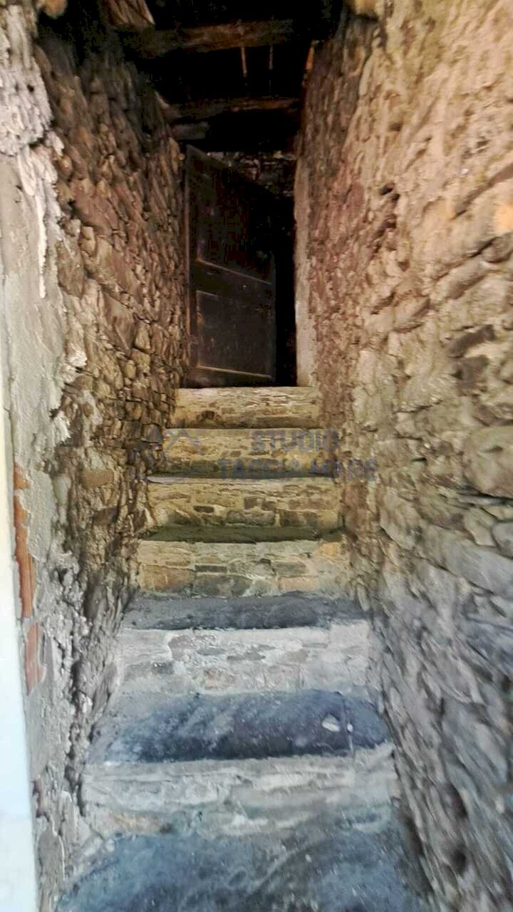 WhatsApp Image 2026-07-17 at 18.56.10 - Portion of a house Via Magenta, Badalucco - photo 3